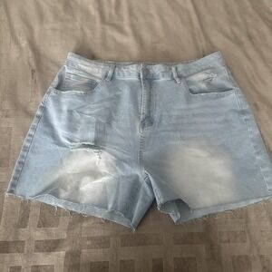 IWD Denim Jean Shorts Womens 2XL Light Wash Blue Distressed Cutoff Stretch Boho